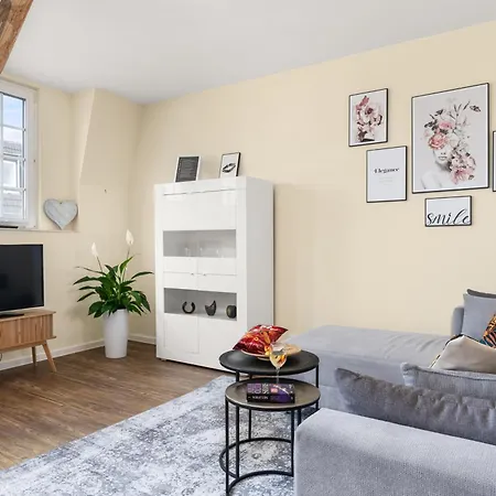 Luniq - Eden 2 Uerdingen - Zentrale Lage - 15 Min Zur Messe & Flughafen Duesseldorf - 4 Gaeste Apartmán